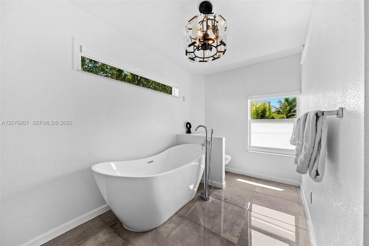 1617 SW 17th Ave, Fort Lauderdale, FL 33312 Photo