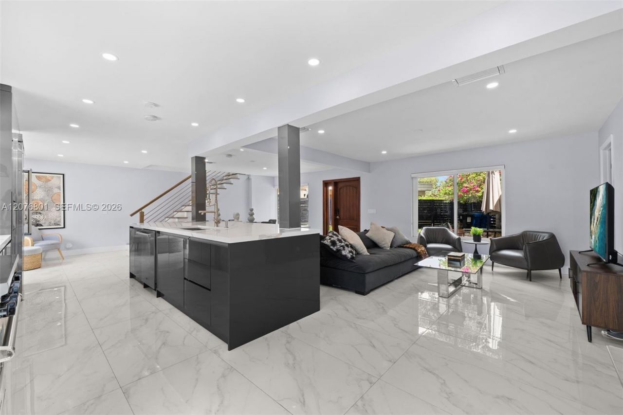1617 SW 17th Ave, Fort Lauderdale, FL 33312 Photo