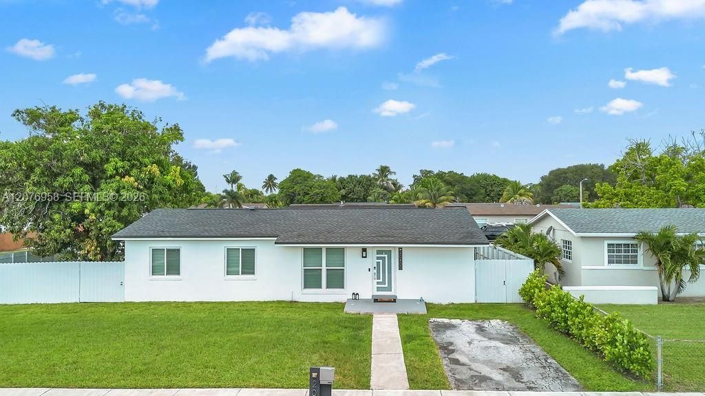 20400 NW 38th Ct, Miami Gardens, FL 33055 Photo
