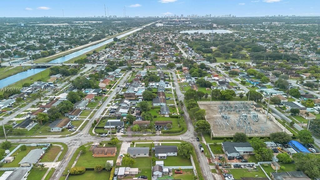 20400 NW 38th Ct, Miami Gardens, FL 33055 Photo