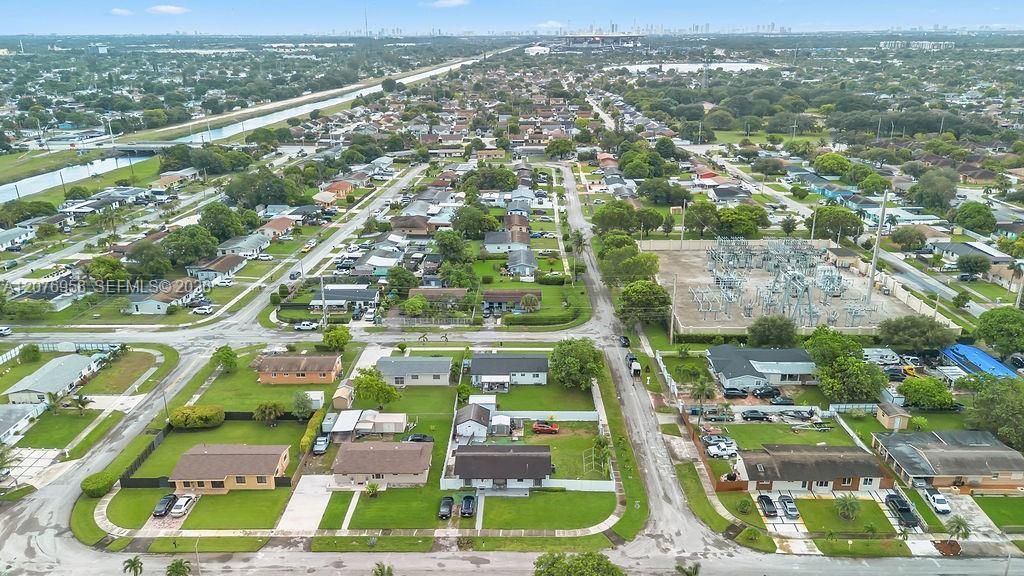 20400 NW 38th Ct, Miami Gardens, FL 33055 Photo