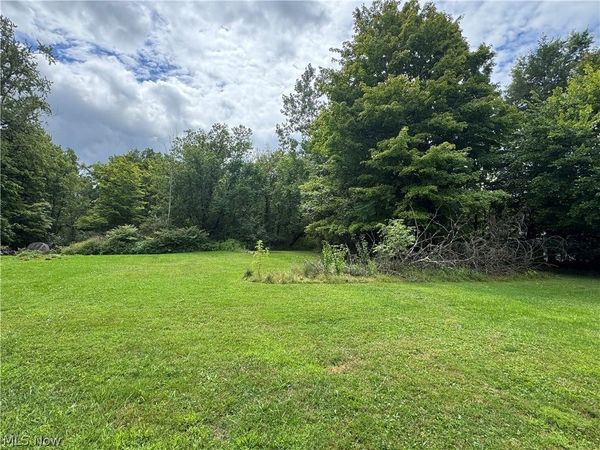 2762 E Water Street , Rock Creek, OH 44084