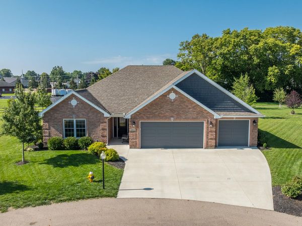 1004 Plymouth Court, Troy, OH 45373