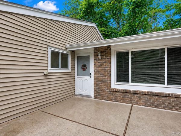 236 Springmeadow Drive, Unit I, Holbrook, NY 11741