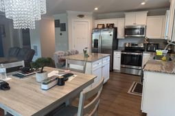 1032 Cameron Ridge Drive  photo 4