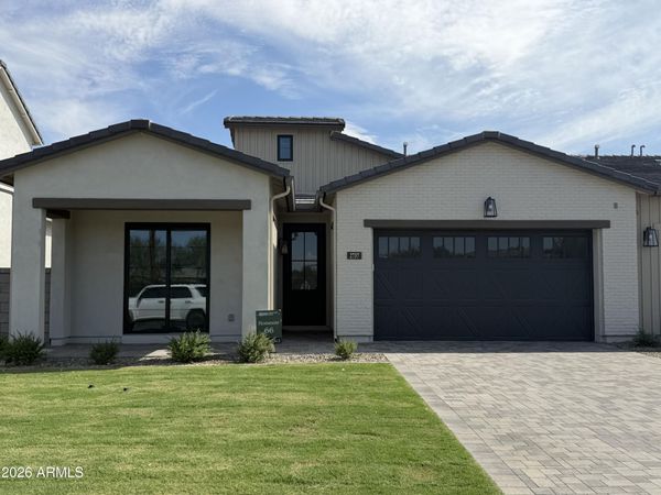 2737 E DERRINGER Court, Gilbert, AZ 85297