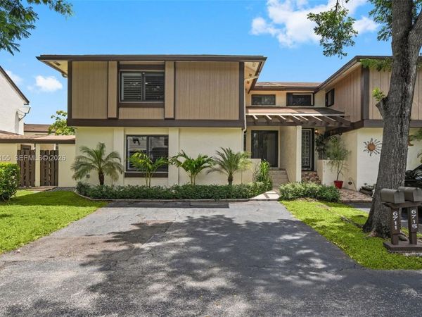 6711 SW 129th Ct , Miami, FL 33183