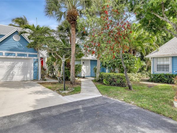119 Ocean Dunes Cir , Jupiter, FL 33477