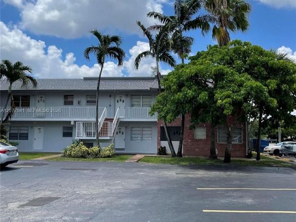 2051 NW 81st Ave , Unit 528, Pembroke Pines, FL 33024