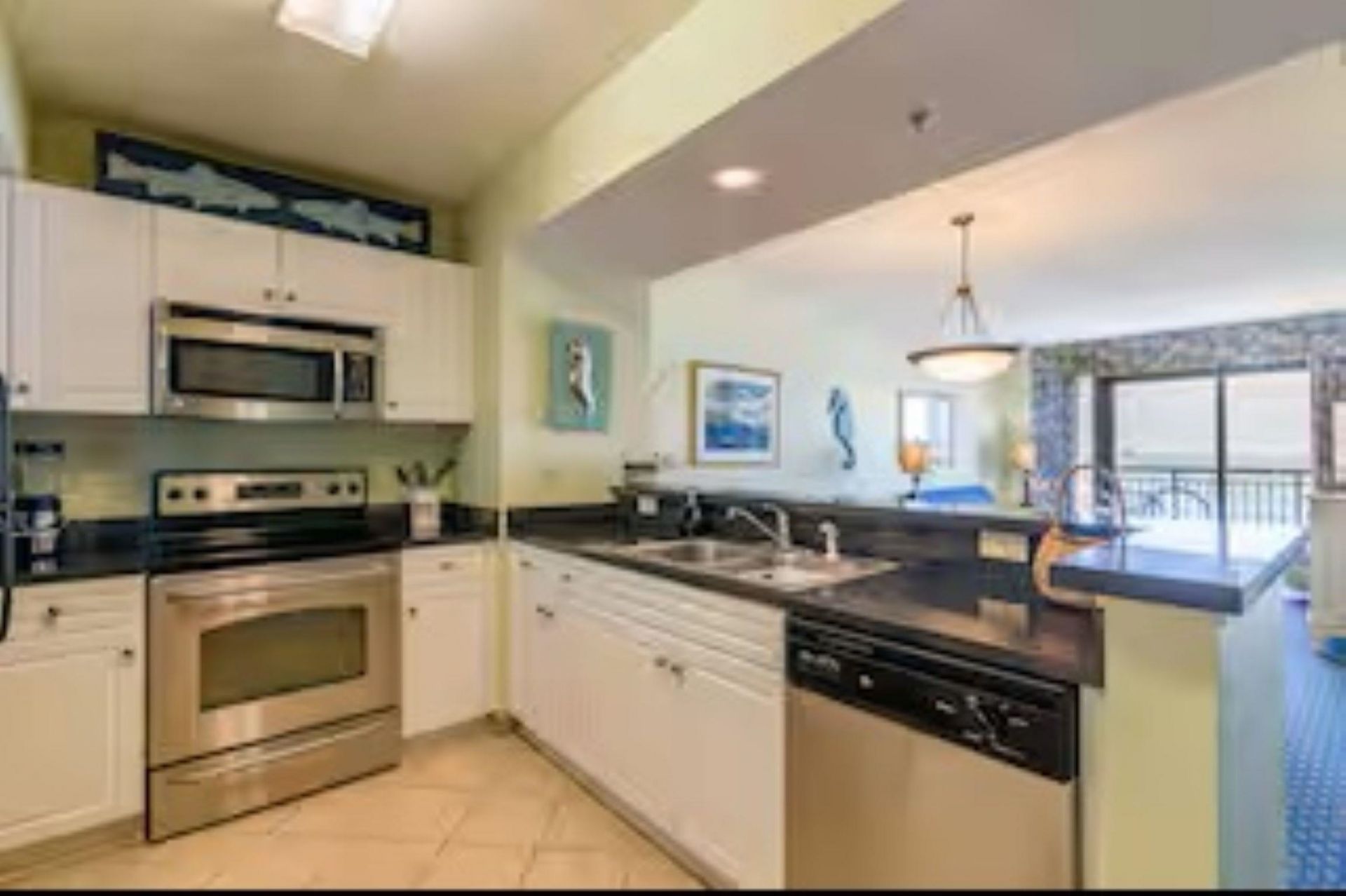 3000 N Ocean Blvd. Photo 4
