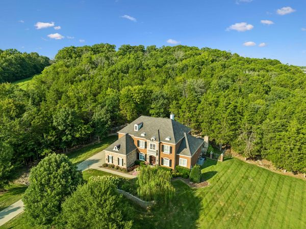 894 Arlington Heights, Brentwood, TN 37027