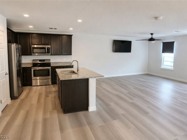 4521 Dover Straight Street , Las Vegas, NV 89115