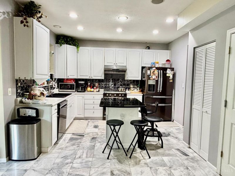 8200 Vadith Court, West Chester, OH 45069 Photo 10