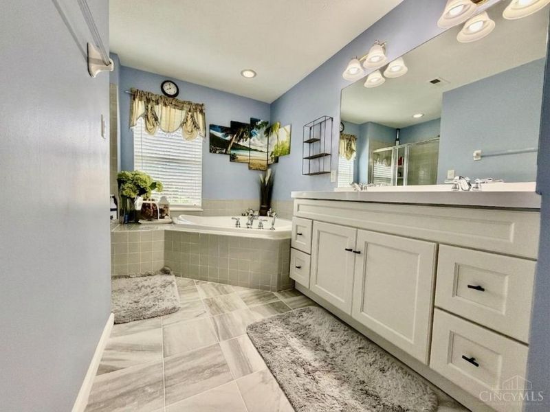 8200 Vadith Court, West Chester, OH 45069 Photo 15
