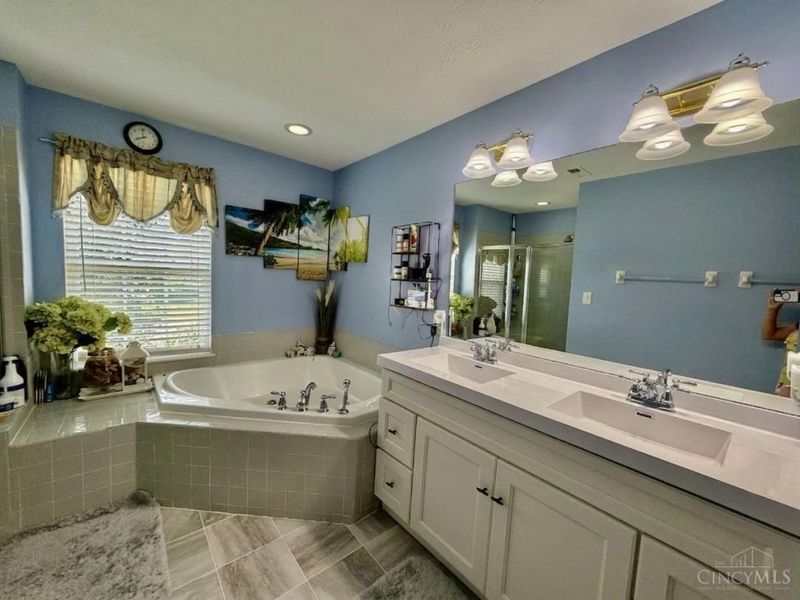 8200 Vadith Court, West Chester, OH 45069 Photo 16