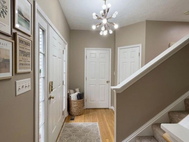 8200 Vadith Court, West Chester, OH 45069 Photo 3