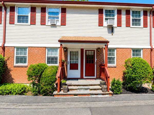 1283 Hope, Unit 4, Stamford, CT 06907