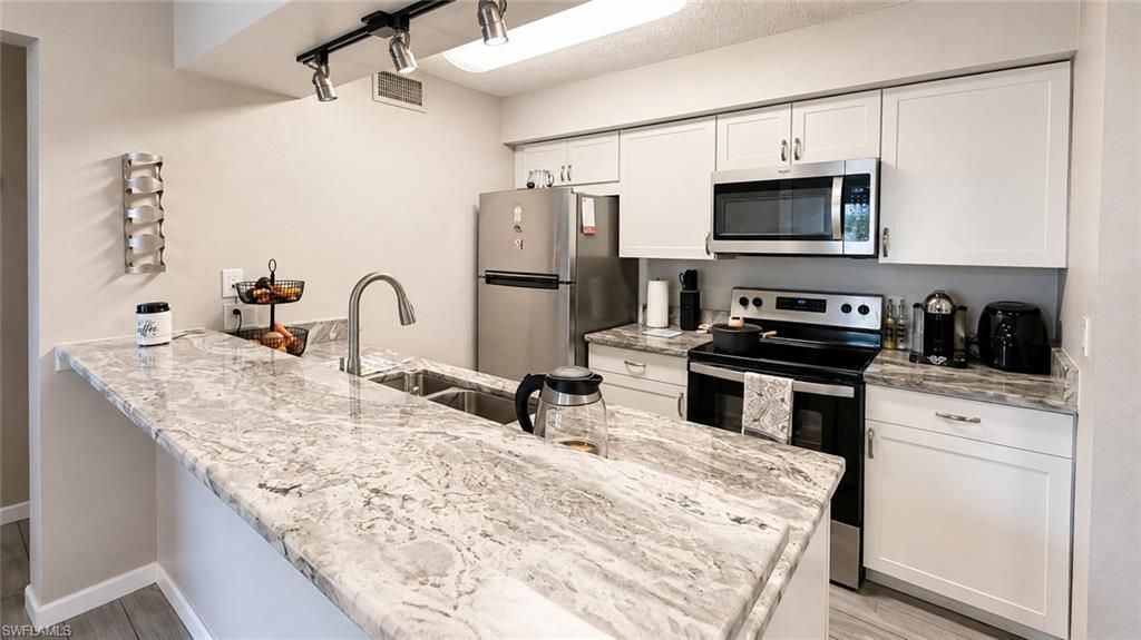 5321 Summerlin Rd , Unit 2112, Fort Myers, FL 33919 Photo