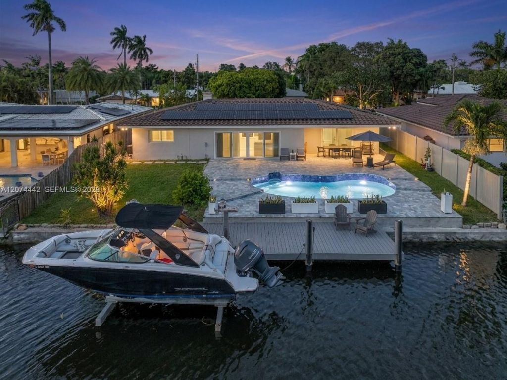 2225 NE 16th Ave, Wilton Manors, FL 33305 Photo
