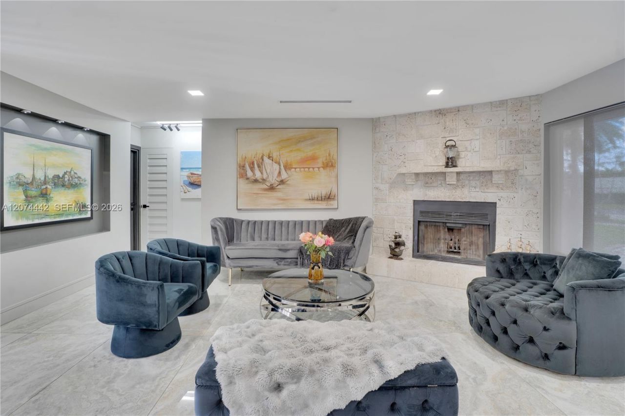 2225 NE 16th Ave, Wilton Manors, FL 33305 Photo