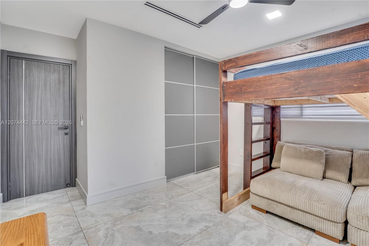 2225 NE 16th Ave, Wilton Manors, FL 33305 Photo