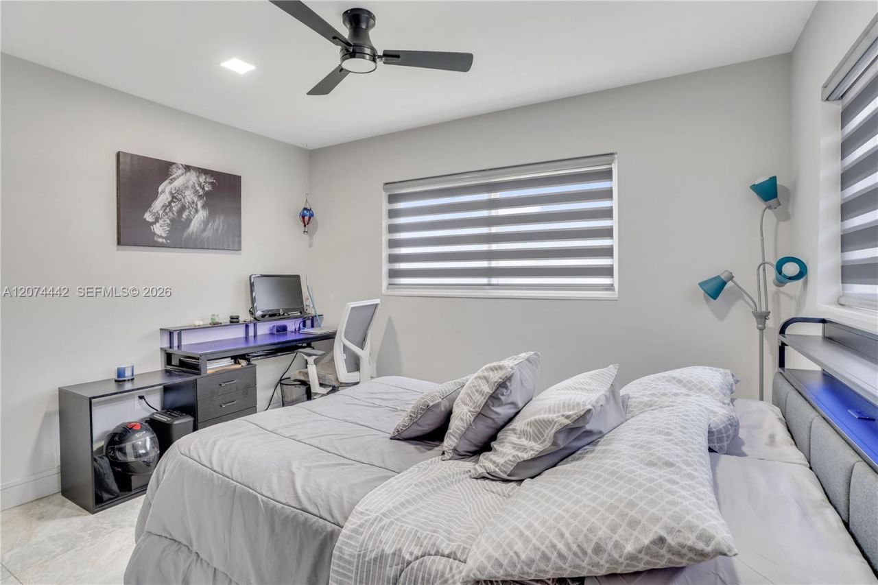 2225 NE 16th Ave, Wilton Manors, FL 33305 Photo