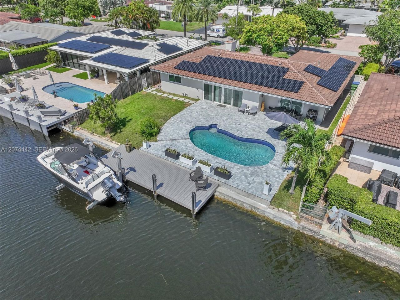 2225 NE 16th Ave, Wilton Manors, FL 33305 Photo