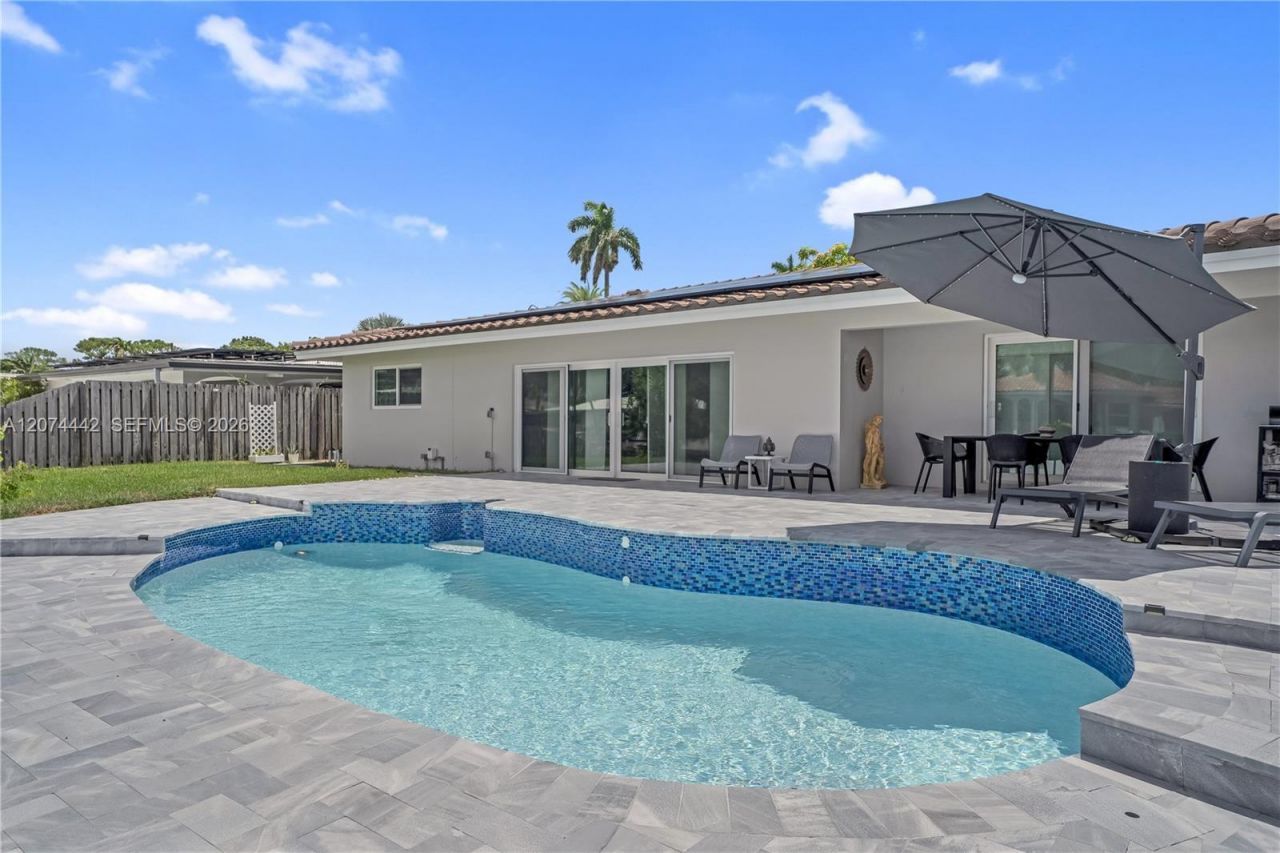 2225 NE 16th Ave, Wilton Manors, FL 33305 Photo