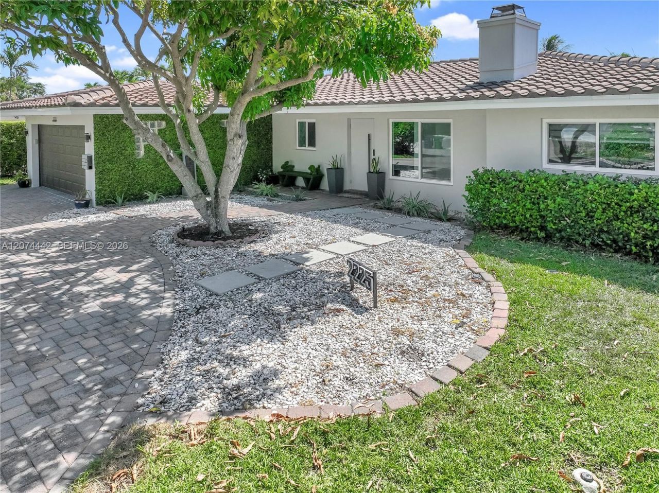 2225 NE 16th Ave, Wilton Manors, FL 33305 Photo