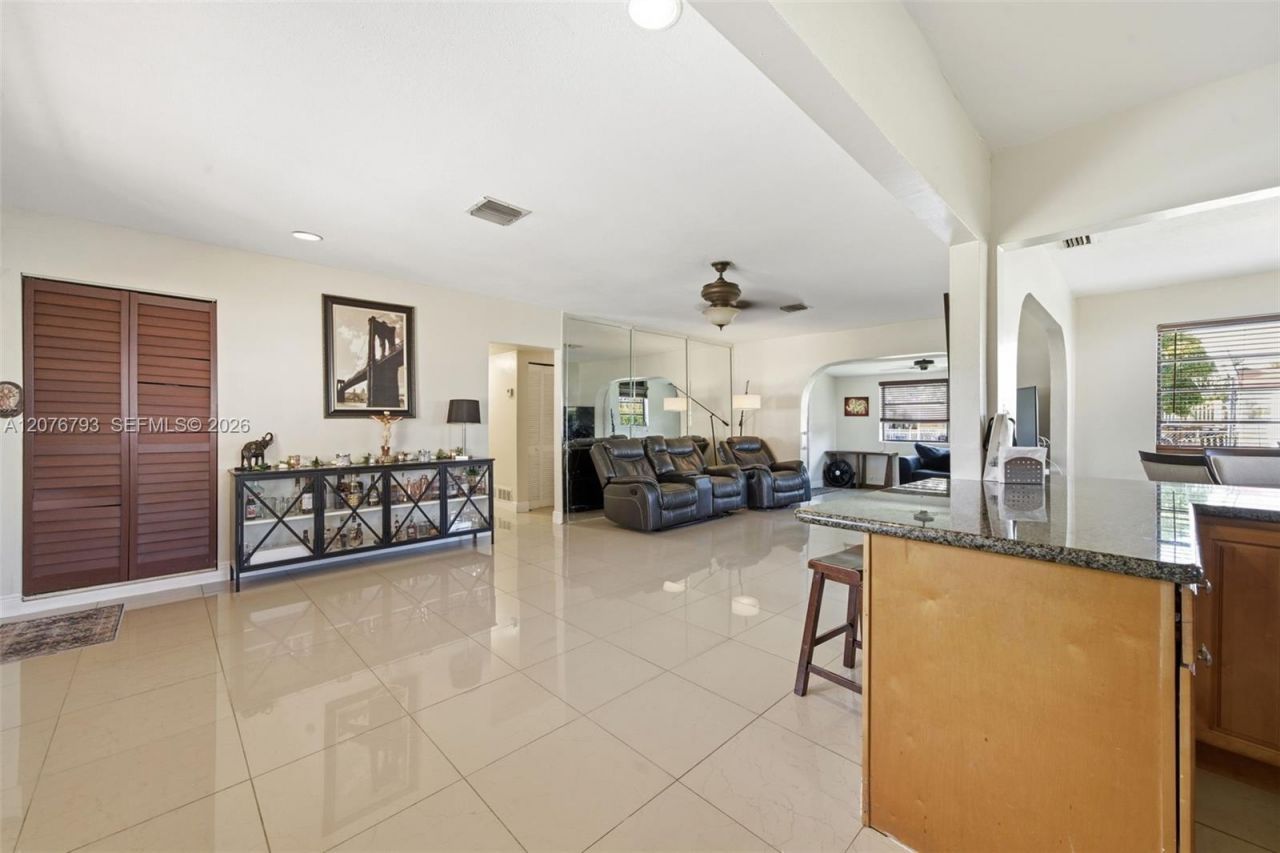 9500 Cutler Ridge Dr , Cutler Bay, FL 33157 Photo
