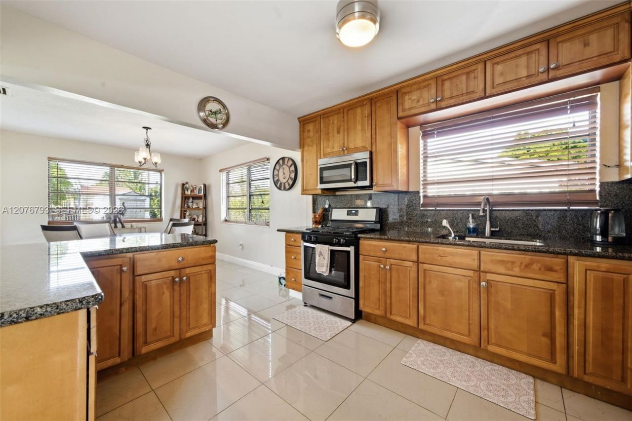 9500 Cutler Ridge Dr , Cutler Bay, FL 33157 Photo