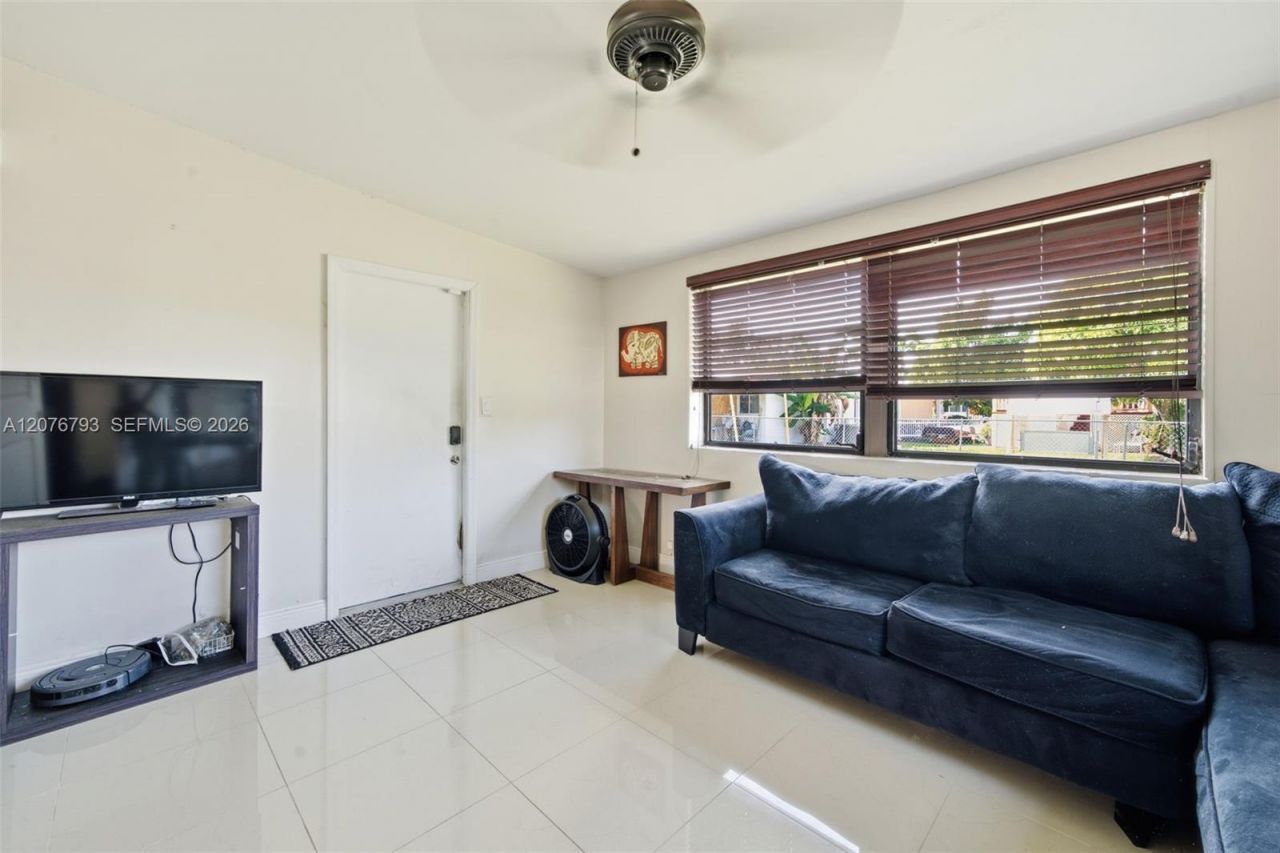 9500 Cutler Ridge Dr , Cutler Bay, FL 33157 Photo