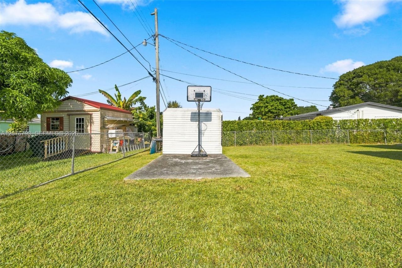 9500 Cutler Ridge Dr , Cutler Bay, FL 33157 Photo