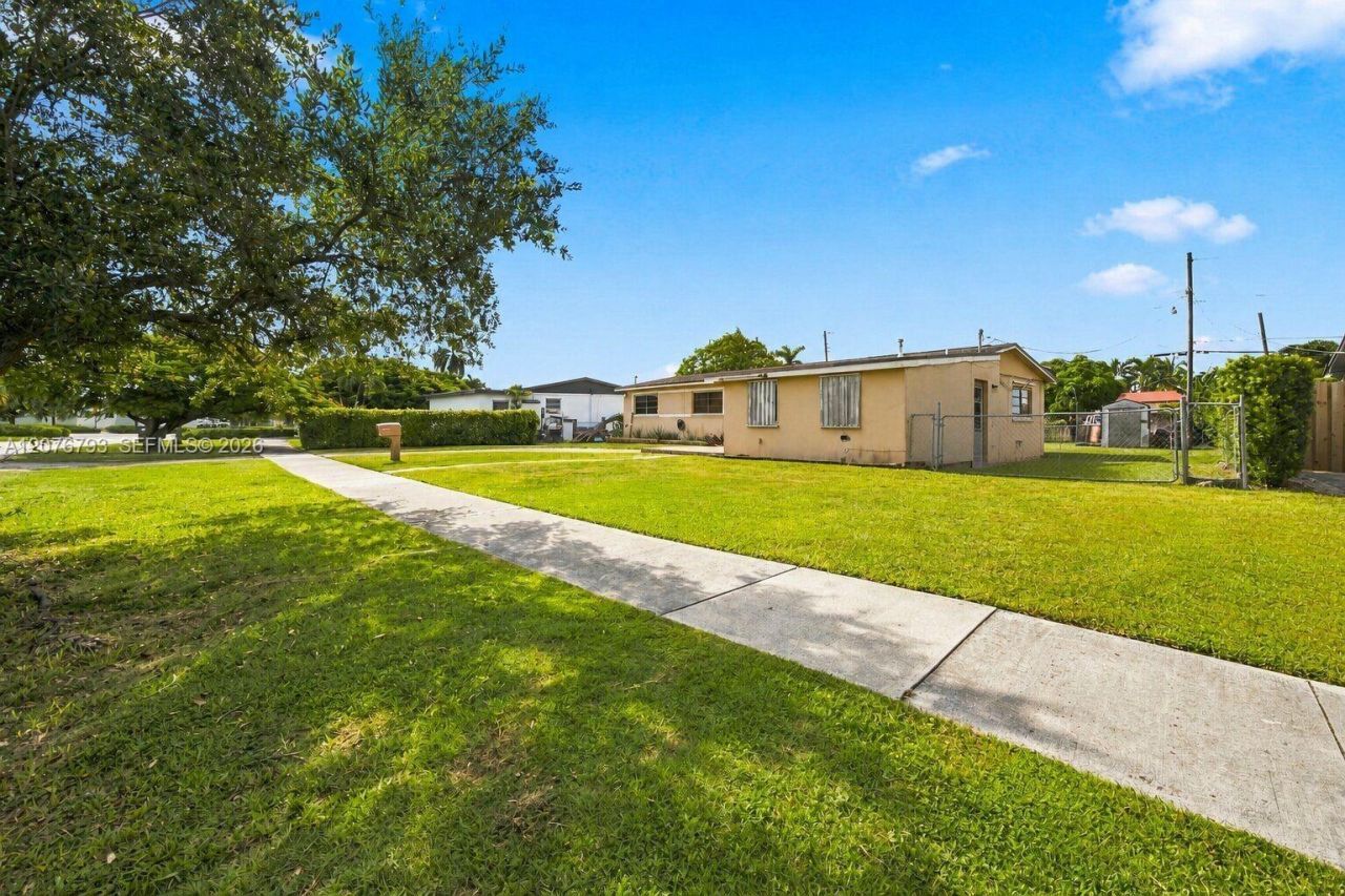 9500 Cutler Ridge Dr , Cutler Bay, FL 33157 Photo