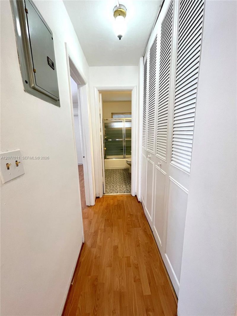 441 Collins Ave, Unit 30, Miami Beach, FL 33139 Photo