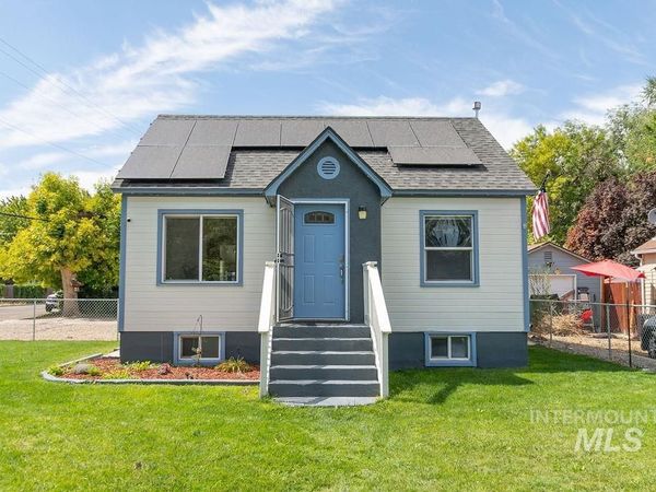 323 S Fern Street, Nampa, ID 83686