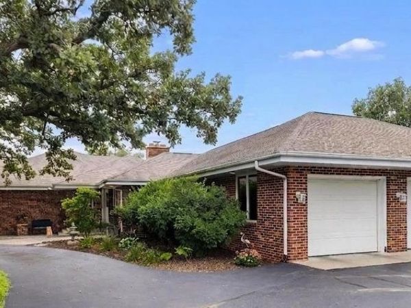 10001 N Hoisington Road, BYRON, IL 61010
