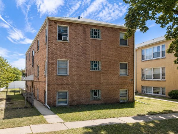2743 N 72nd Court , Unit 1E, Elmwood Park, IL 60707