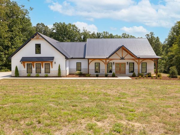 2024 Trace Creek Rd , Centerville, TN 37033