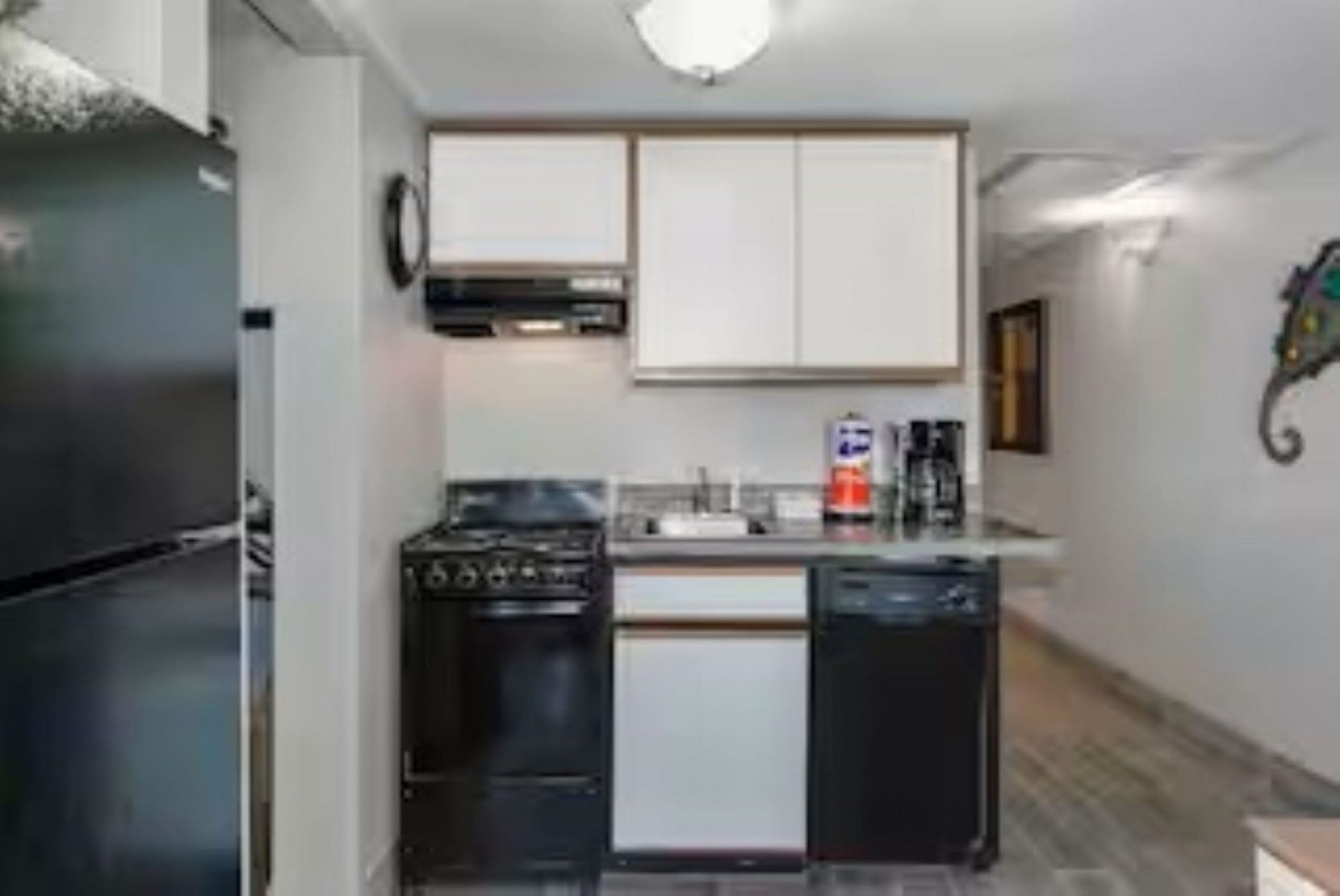 2310 N Ocean Blvd. Photo 7