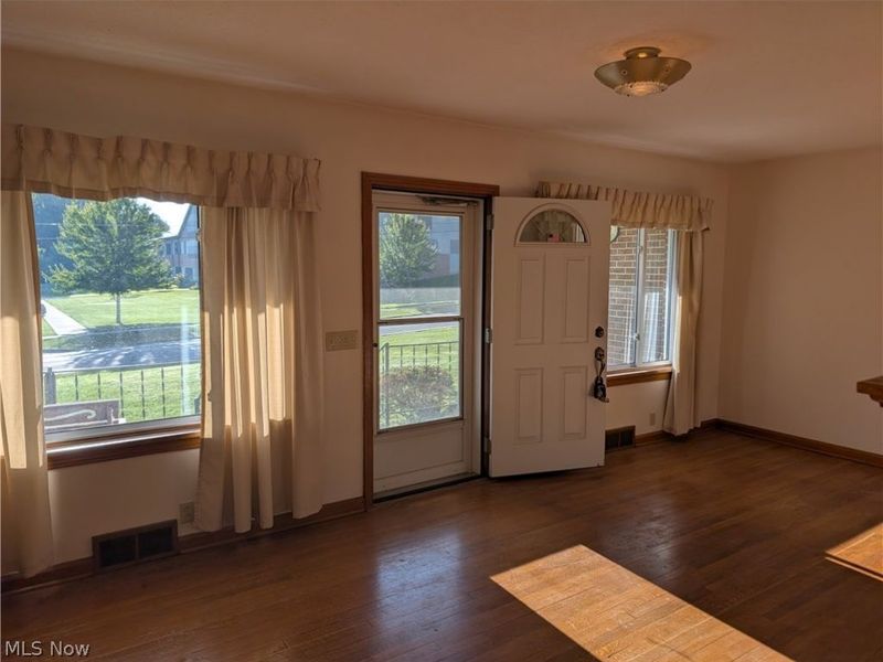 295 N Church Street, Dalton, OH 44618 Photo 10