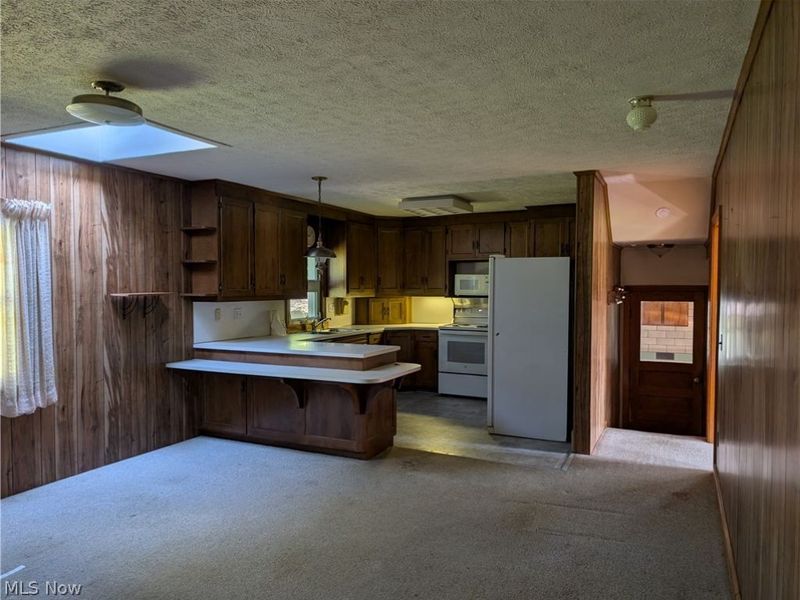 295 N Church Street, Dalton, OH 44618 Photo 16