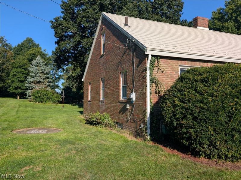 295 N Church Street, Dalton, OH 44618 Photo 3