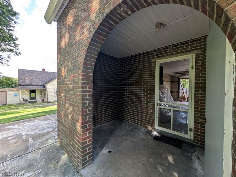 295 N Church Street, Dalton, OH 44618 Photo 4