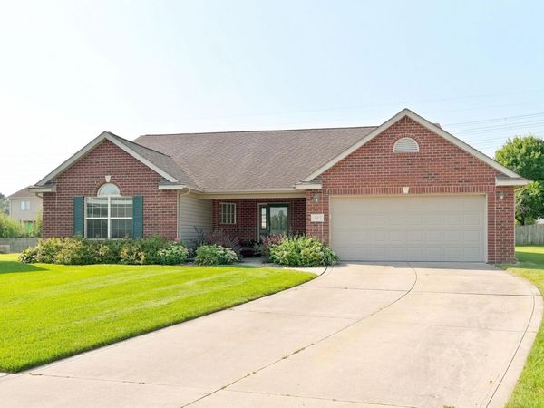 423 Mabry Cove, Fort Wayne, IN 46825