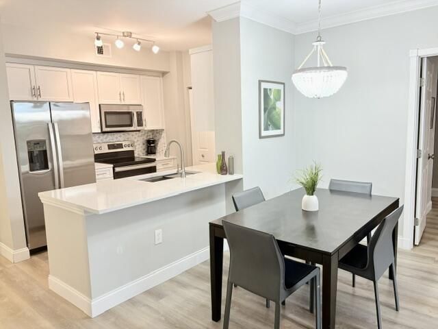 630 S Sapodilla Avenue, Unit PH 521, West Palm Beach, FL 33401 Photo
