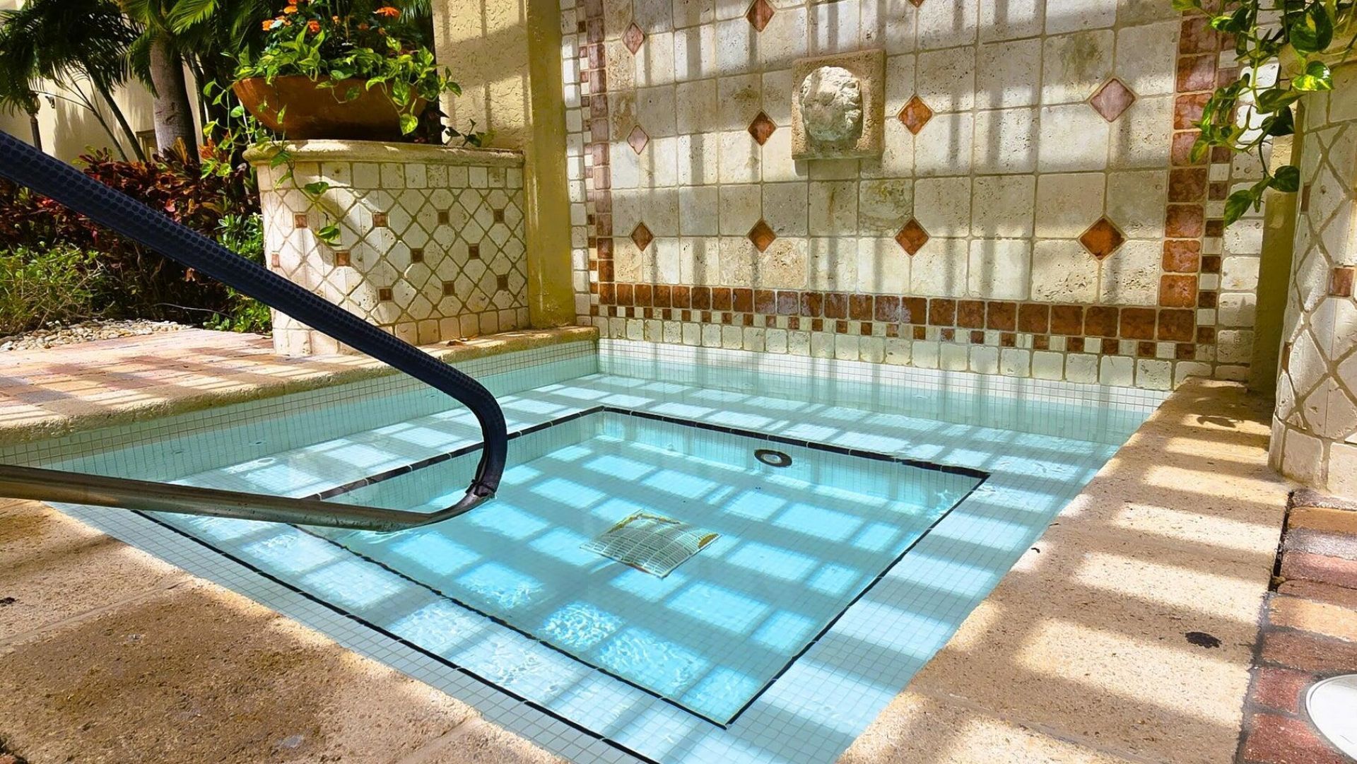 630 S Sapodilla Avenue, Unit PH 521, West Palm Beach, FL 33401 Photo