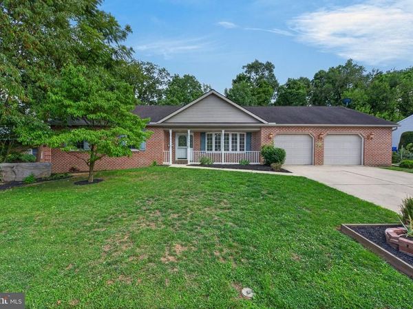 397 BAKER DRIVE, MECHANICSBURG, PA 17055