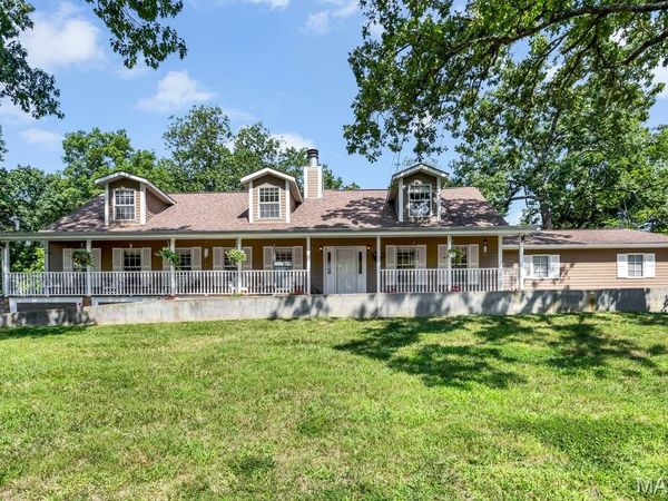 3025 Canman Lane, Columbia, IL 62236