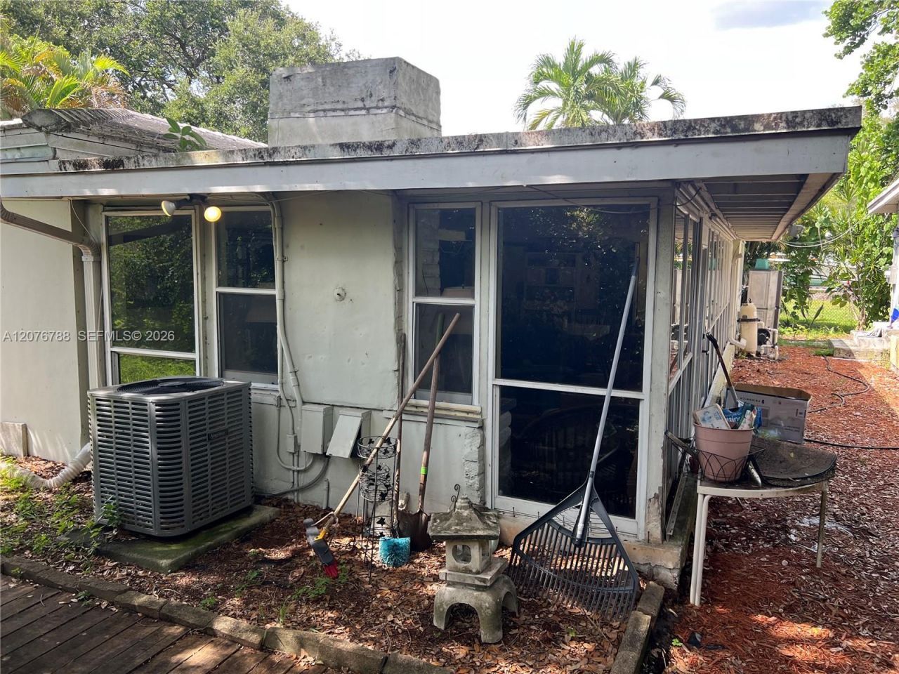 11429 NE 11th Pl , Biscayne Park, FL 33161 Photo